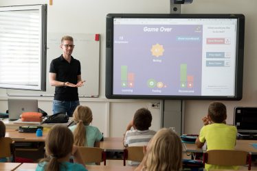 teacher-3765909_1920 teacher-3765909_1920